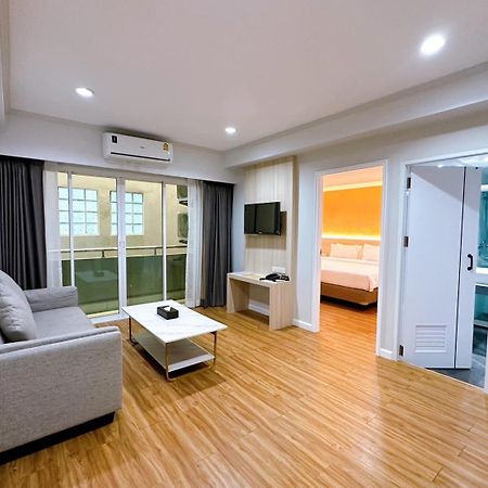 Miloft Sathorn Hotel - Sha Plus Certified Bangkok Exteriör bild A typical apartment in Bangkok, Thailand