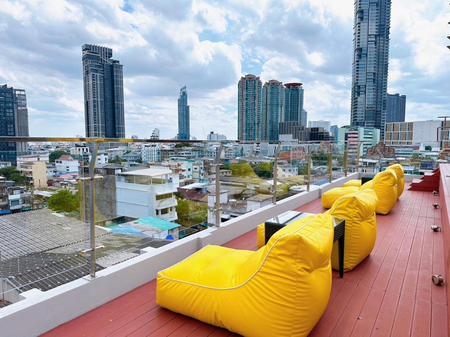 Miloft Sathorn Hotel - Sha Plus Certified Bangkok Exteriör bild Rooftop bar at the hotel