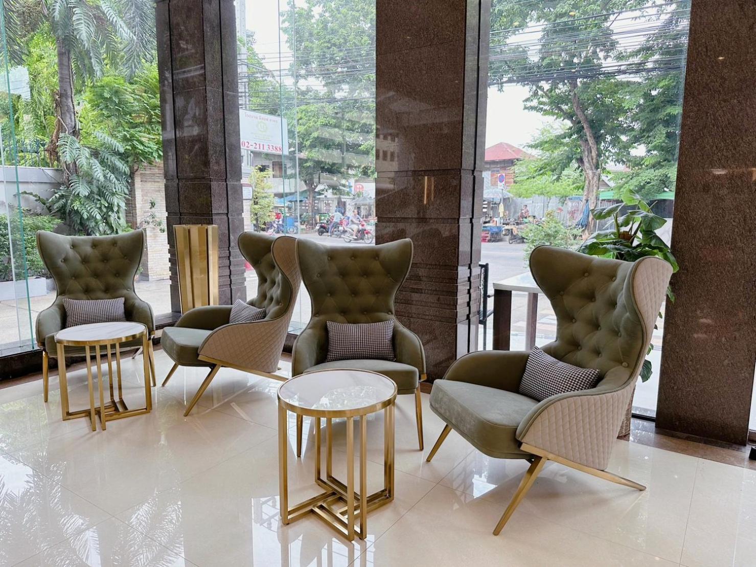 Miloft Sathorn Hotel - Sha Plus Certified Bangkok Exteriör bild The lobby of the hotel